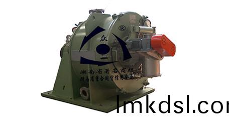臥(wo)式(shi)虹(hong)吸(xi)颳(gua)刀(dao)離(li)心(xin)機(ji)